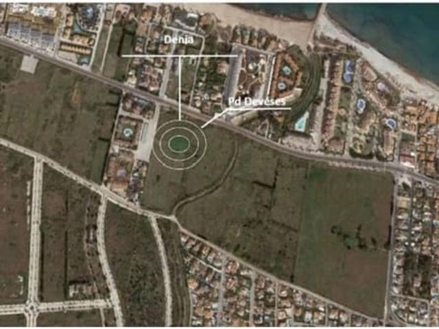 Terreno en venta en Barri Port / Centro, la Marina Alta