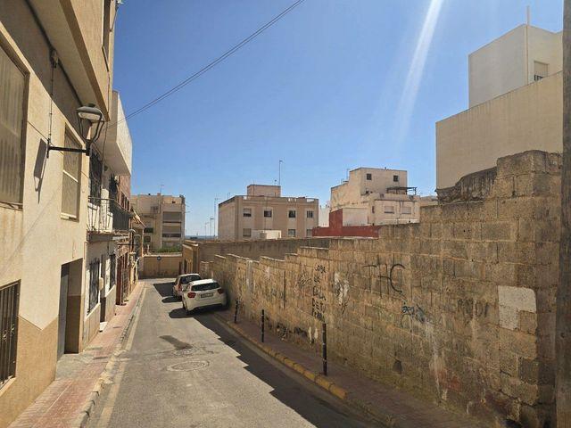 Terreno en venta en Garrucha, Almería