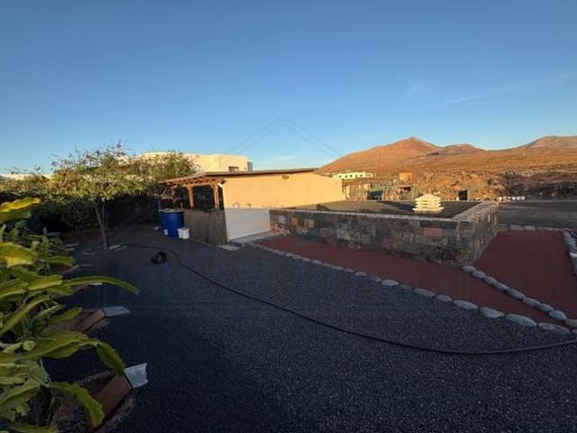 Terreno en venta en Las Breñas, Yaiza