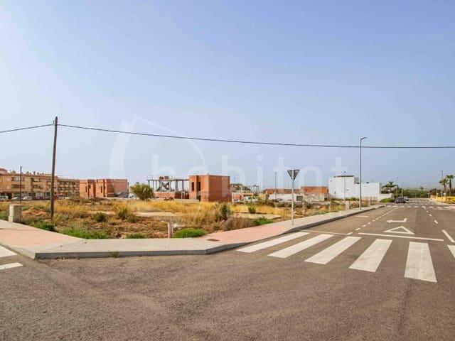 Terreno en venta en Los Montesinos