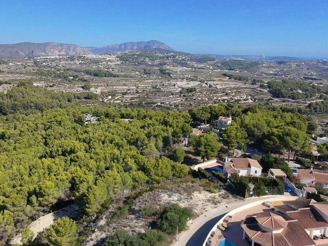 Terreno en venta en Moraira, Teulada