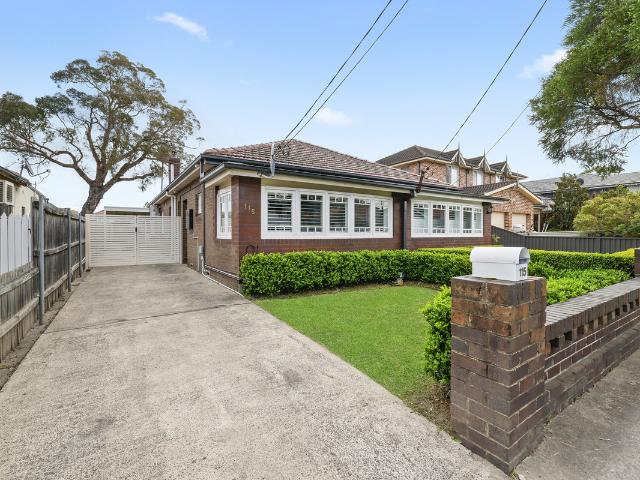 Duplex for sale in Croydon Park