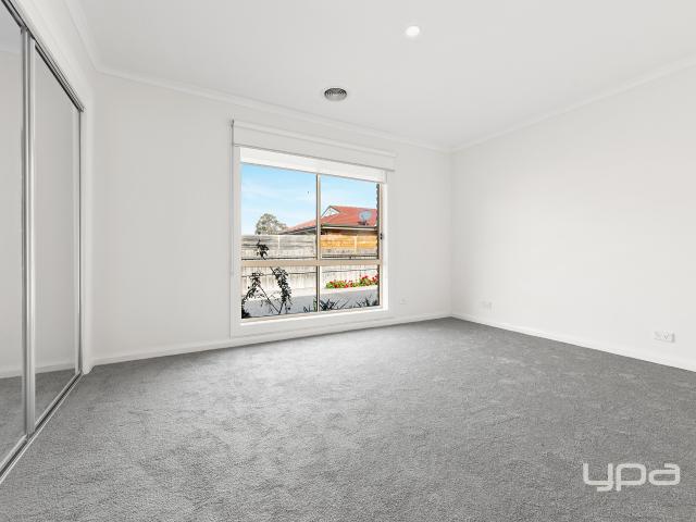 Apartment for sale in St Albans, Melbourne