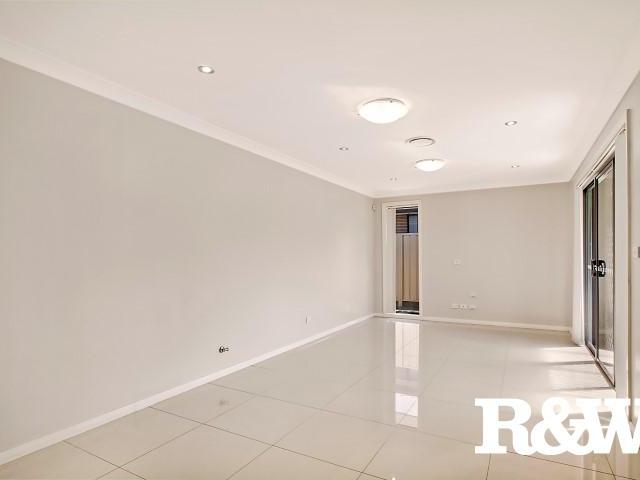 Villa for sale in Sydney, New South Wales