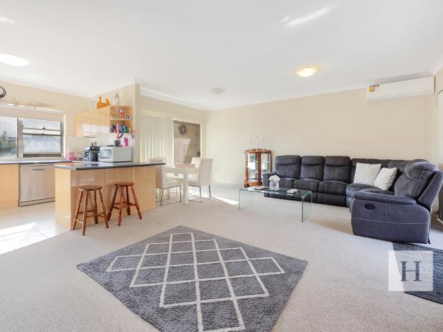 Townhouse for sale in North Gosford, New South Wales