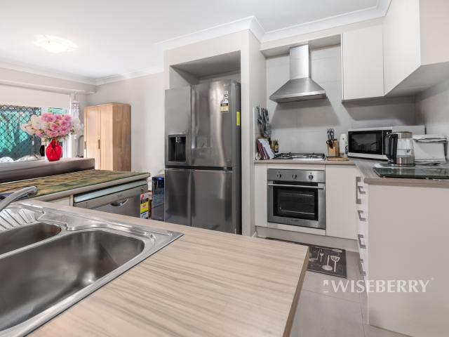 Townhouse for sale in Ambergate, New South Wales
