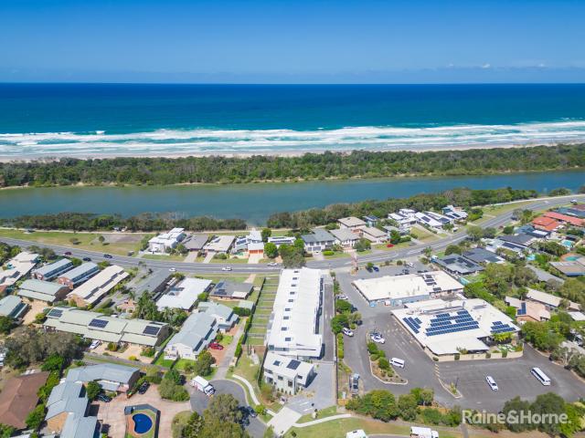 Townhouse for sale in Pottsville, New South Wales