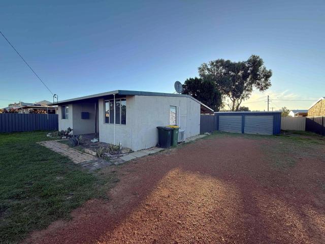 House for sale in Leeman, Shire Of Coorow