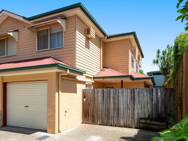 Townhouse for sale in Toombul, Queensland