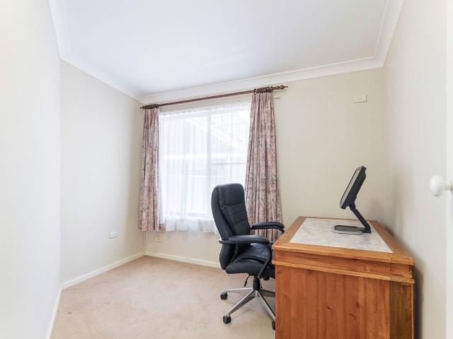 House for sale in Lake Haven, New South Wales