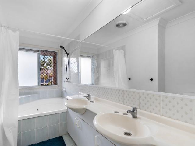 Townhouse for sale in Toombul, Queensland