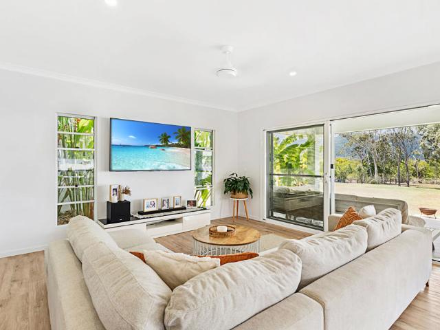 House for sale in Cannonvale, Queensland