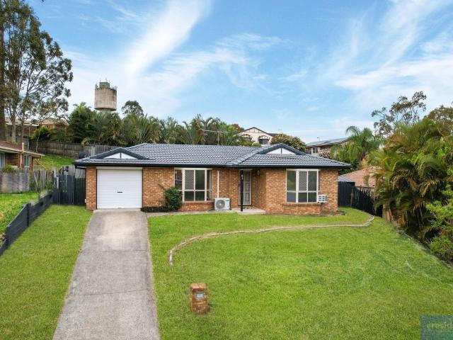 House for sale in Edens Landing