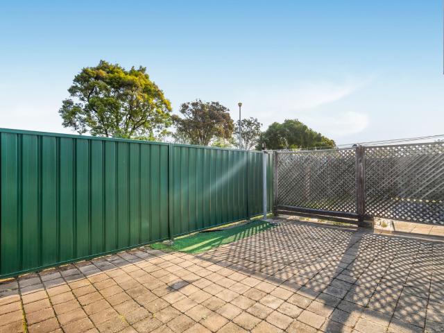 Townhouse for sale in Woodridge, Greater Brisbane