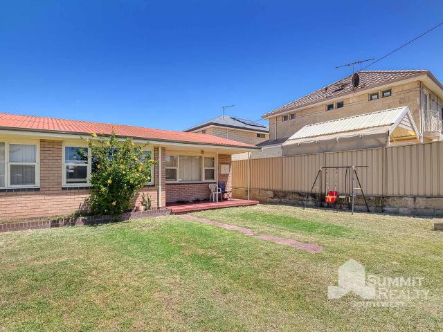 Duplex for sale in Bunbury, Western Australia