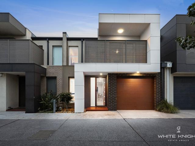 Townhouse for sale in Camerons Creek, Victoria