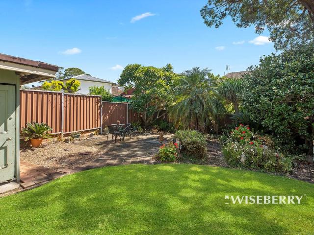 House for sale in Summerland Point, New South Wales