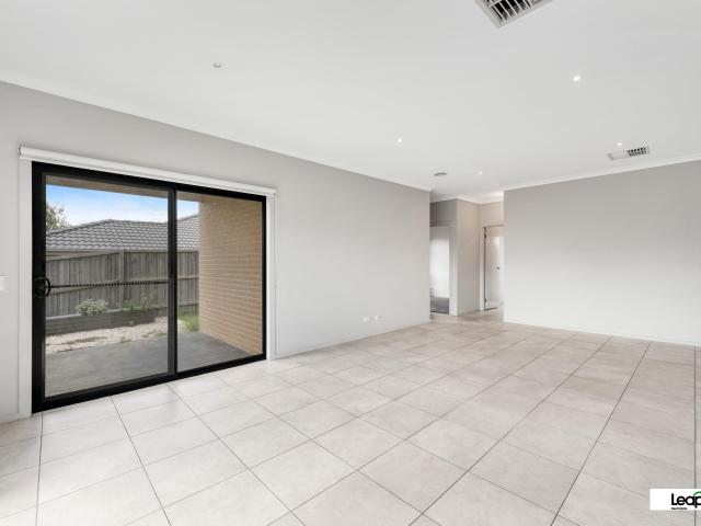 House for sale in Wellington Rise, Melbourne