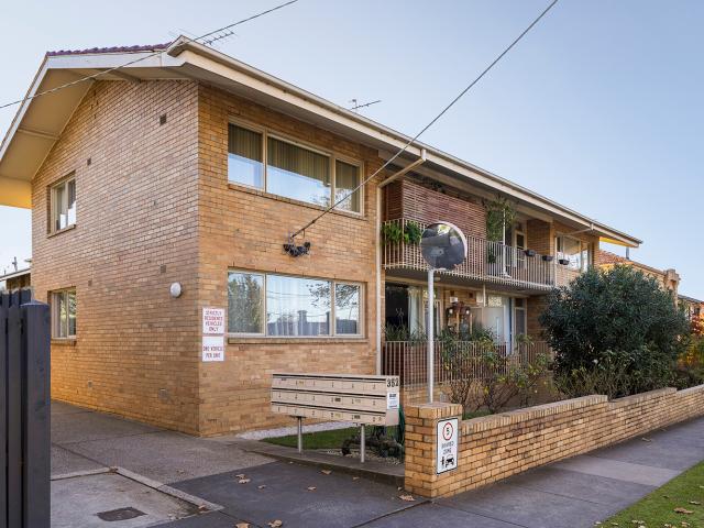 Apartment for sale in Camerons Creek, Victoria