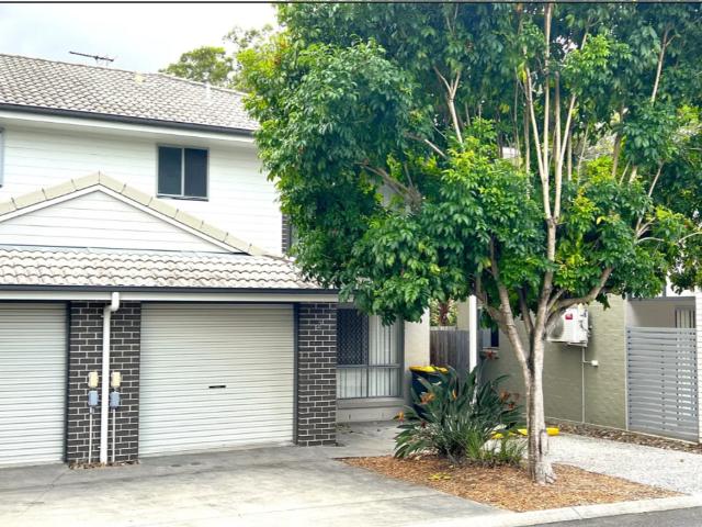Townhouse for sale in Toombul, Queensland