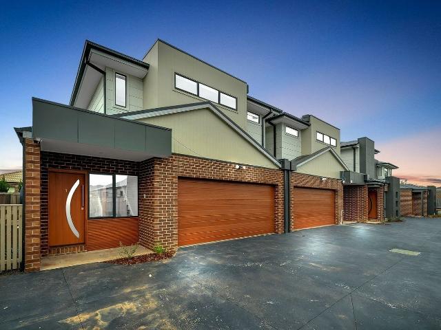 Townhouse for sale in Camerons Creek, Victoria