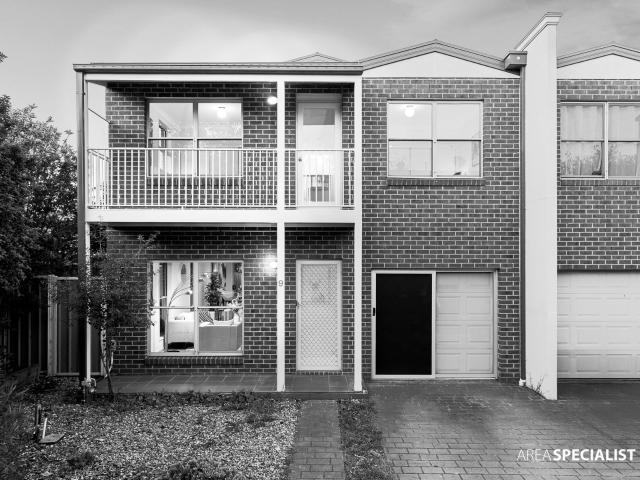 Townhouse for sale in Camerons Creek, Victoria