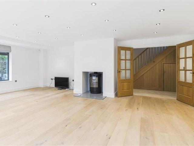 House for rent in Blackhills, Surrey