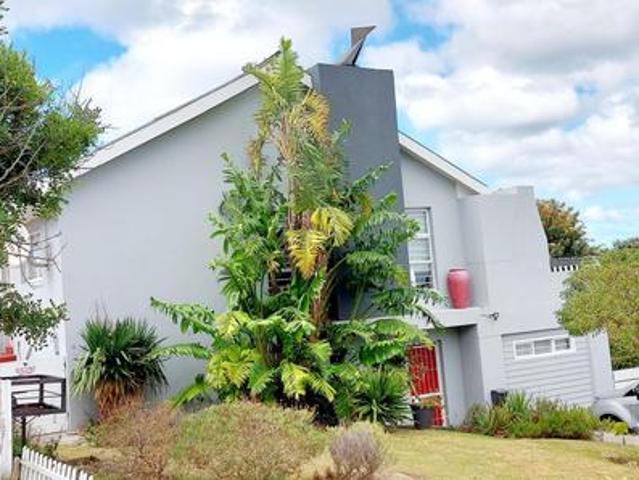 House for sale in Baardskeerdersbos, Western Cape