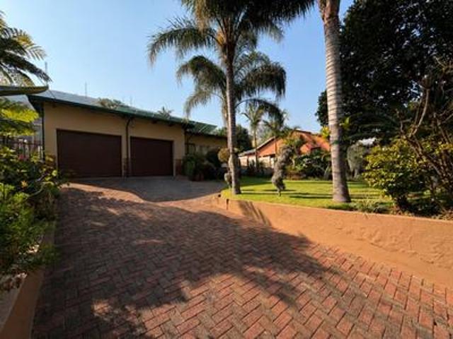 House for sale in Waterkloof, Gauteng