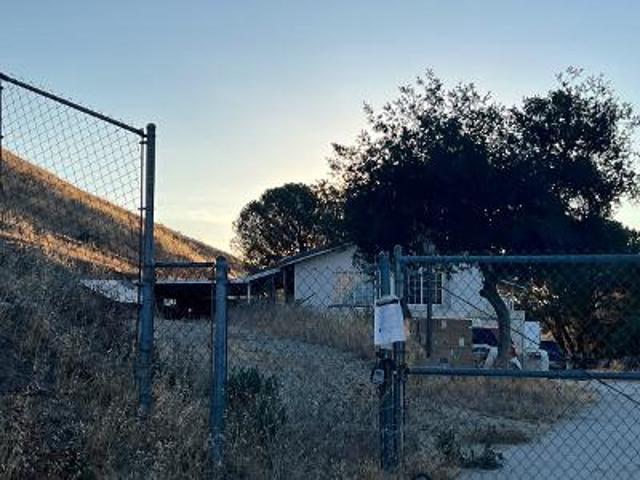House for sale in Canyon Country, California