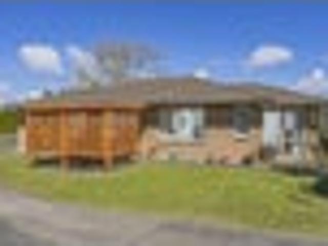 House for sale in Henderson, Henderson-Massey