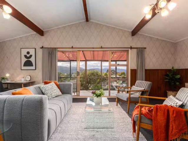 House for rent in Pauatahanui, Wellington