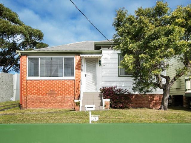 House for rent in Wollongong West, New South Wales
