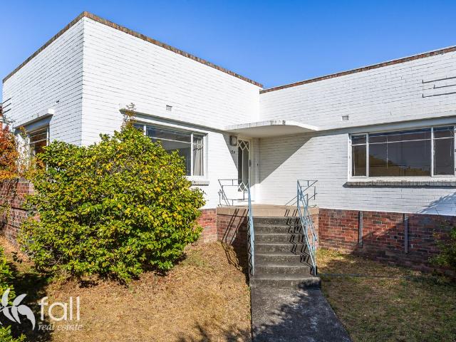 House for sale in Lenah Valley