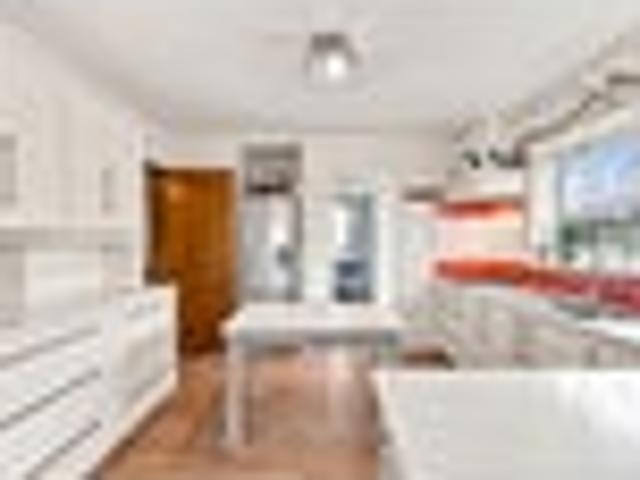 House for sale in Chaslands, Canterbury