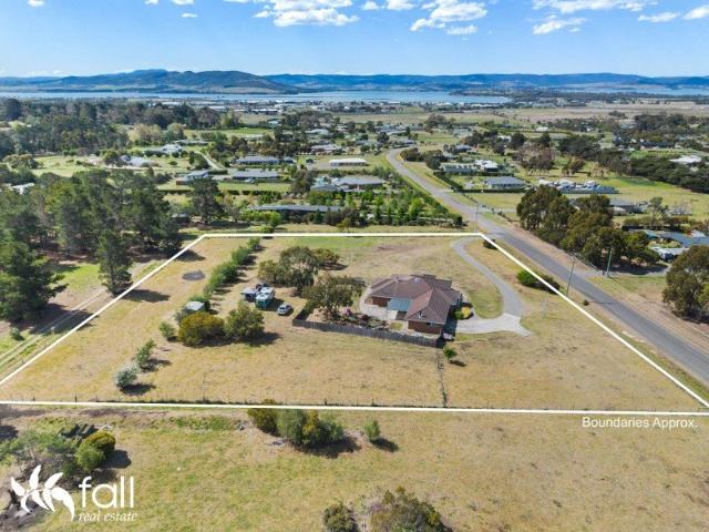 House for sale in Acton Park, Hobart