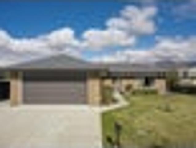House for sale in Otakou