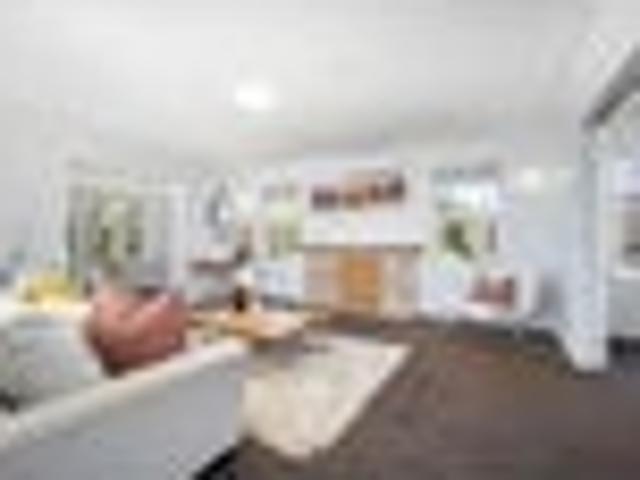 House for sale in Kelston