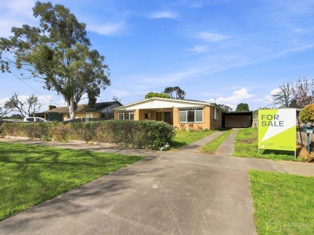 House for sale in Rosedale, Victoria