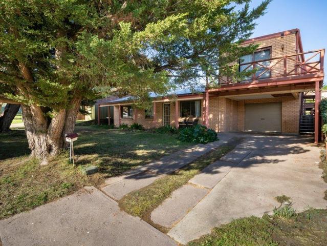 House for sale in West Bathurst, Bathurst