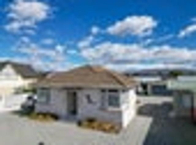 House for sale in Otakou