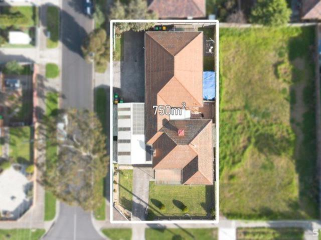 Flat for sale in Camerons Creek, Victoria