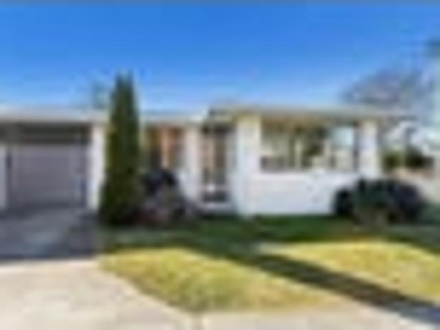 Apartment for sale in Saint Albans, Canterbury
