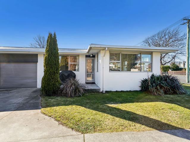 Property for sale in Canterbury