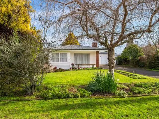 House for sale in Days Bay, Wellington