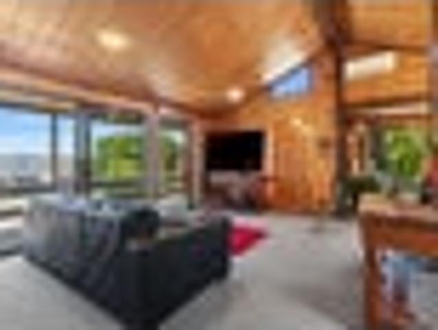 House for sale in Omokoroa, Bay Of Plenty