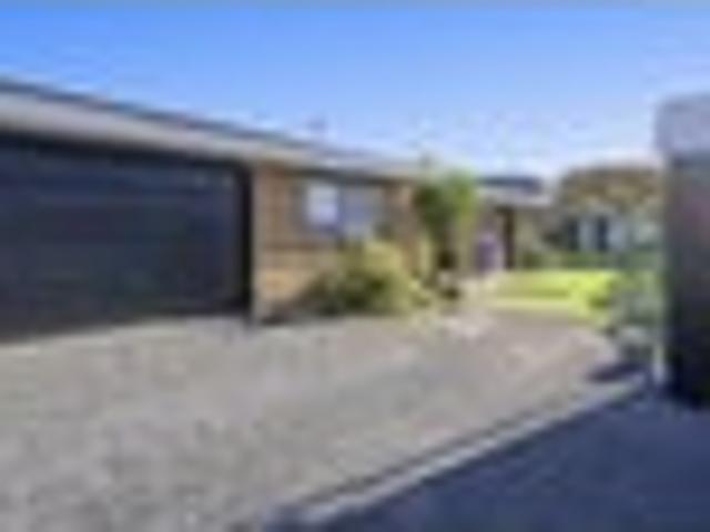 Townhouse for sale in Omokoroa, Bay Of Plenty