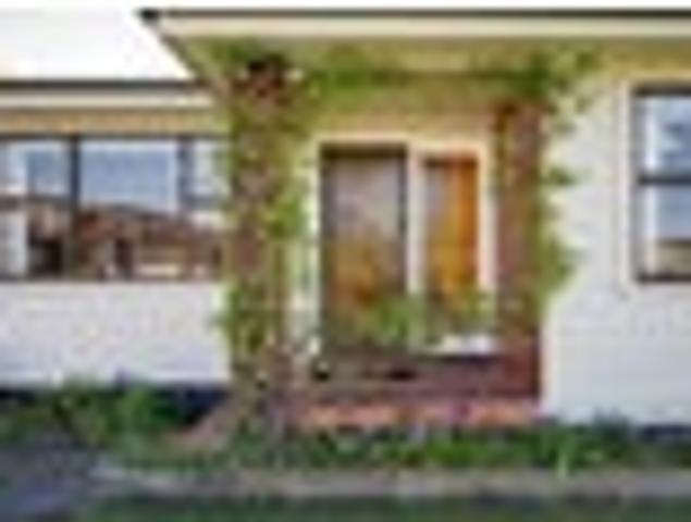 House for sale in Stortford Lodge, Hastings