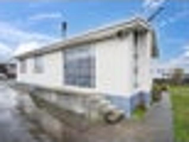 House for sale in Kew, Southland