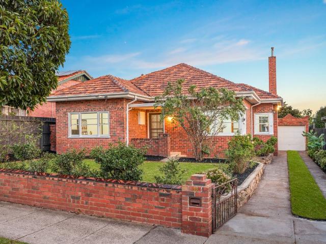 House for sale in Bentleigh